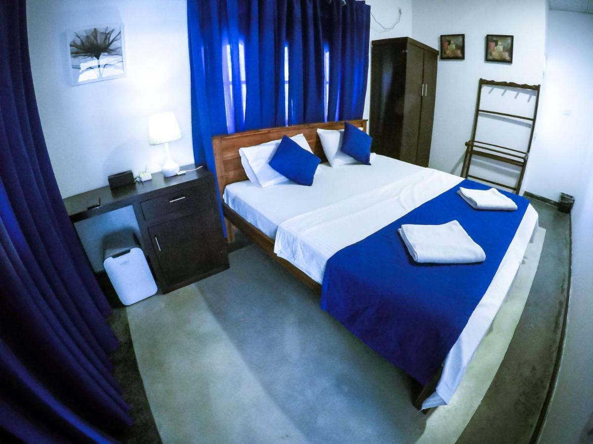 Mirissa Blue Whale Holiday Hotel Esterno foto