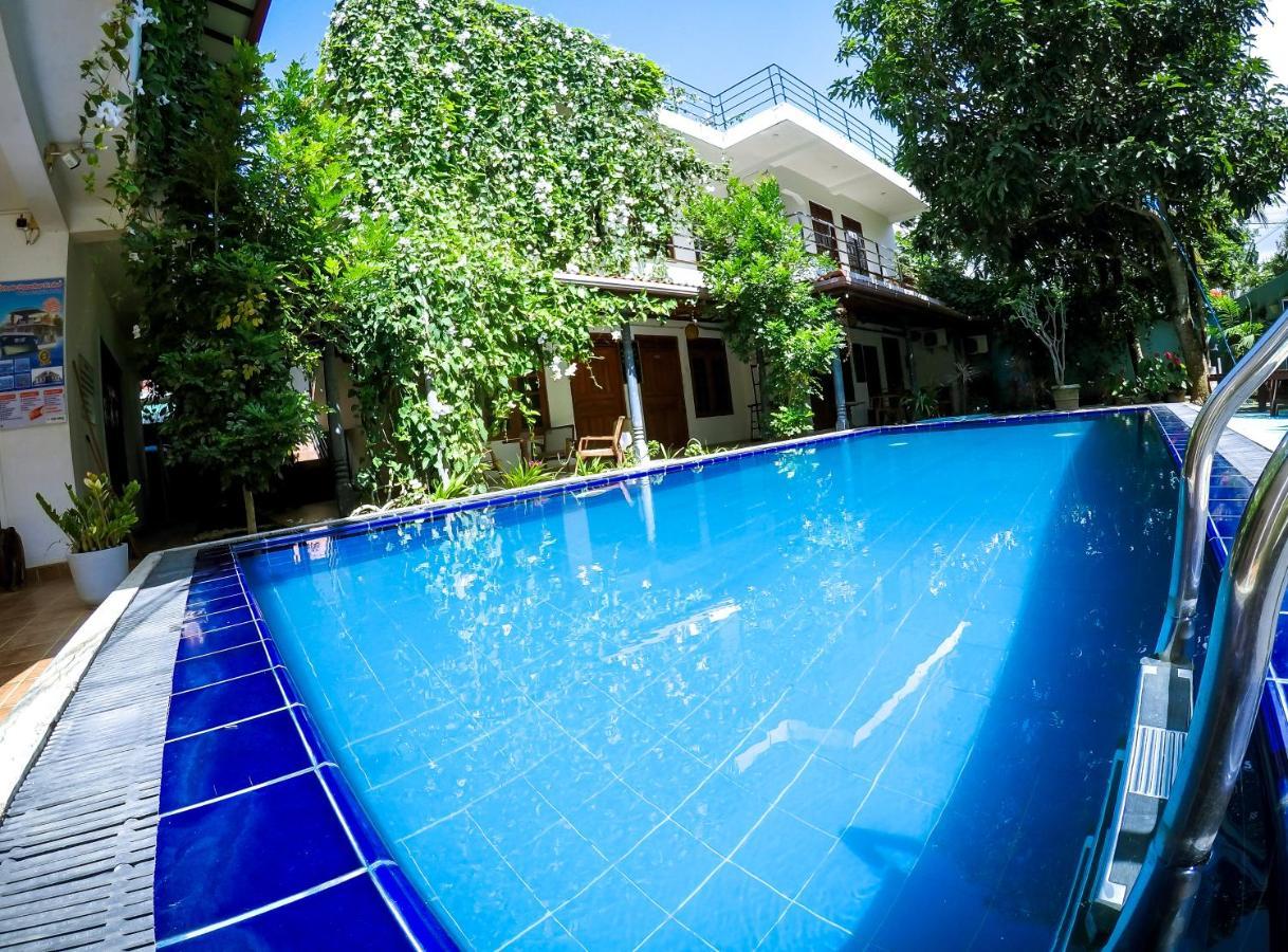 Mirissa Blue Whale Holiday Hotel Esterno foto