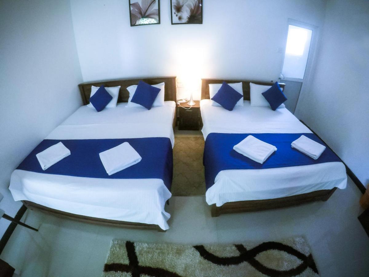 Mirissa Blue Whale Holiday Hotel Esterno foto