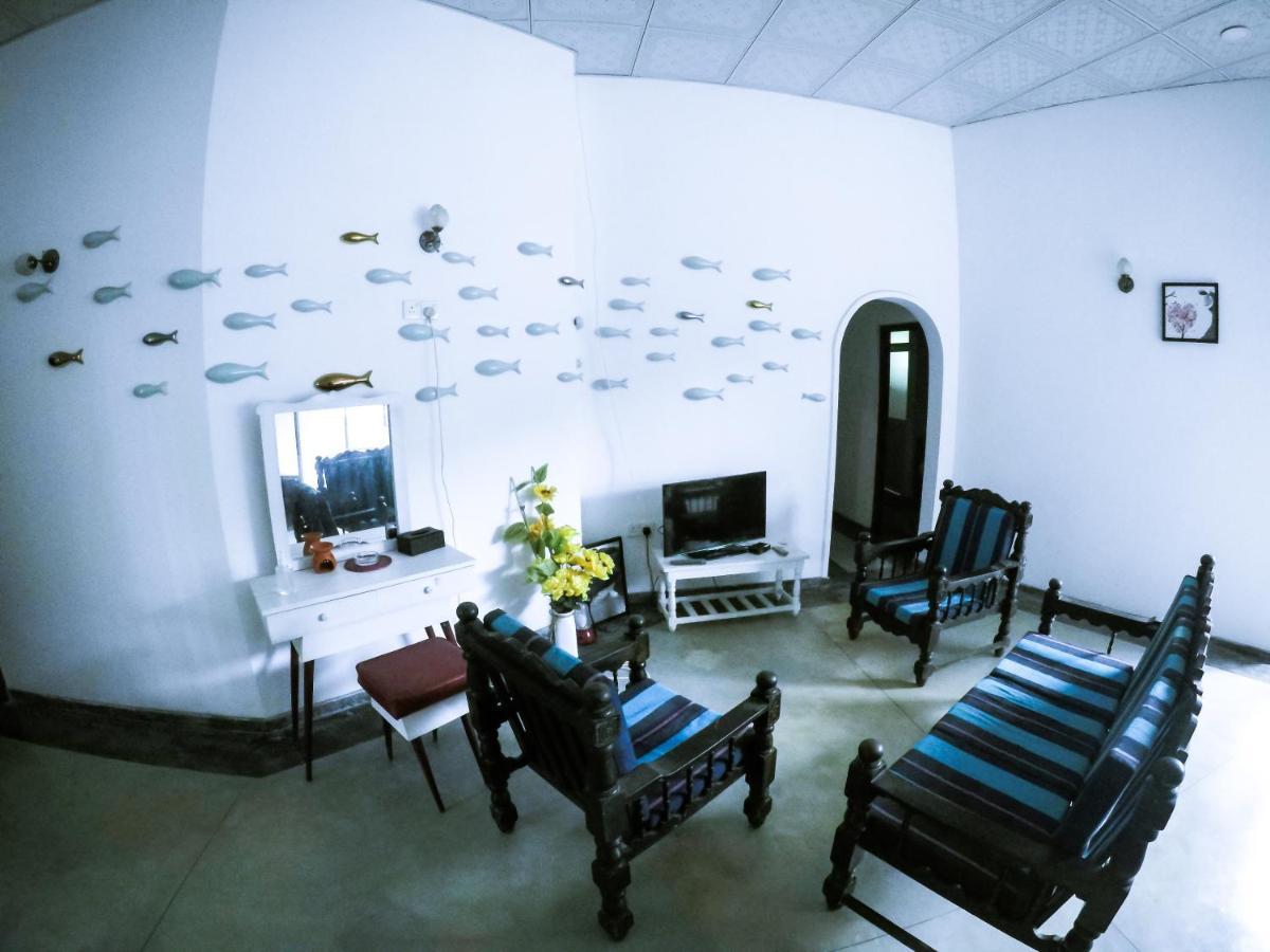 Mirissa Blue Whale Holiday Hotel Esterno foto